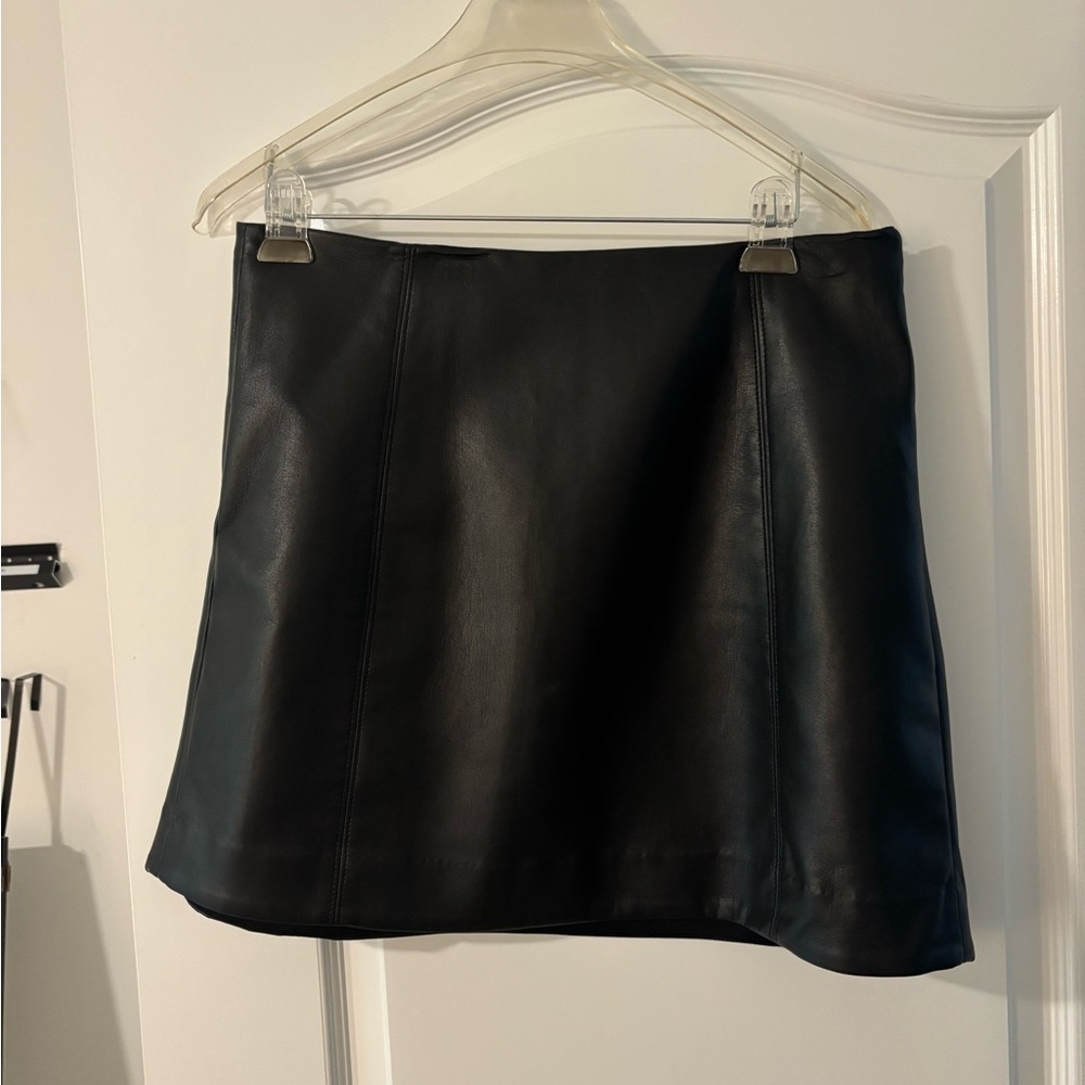 Babaton Black A-Line Mini Skirt Casual